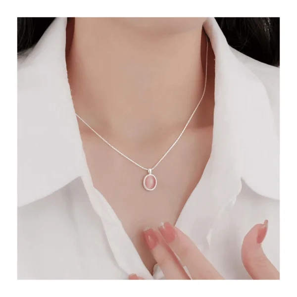 Collar de Plata Con Colgante Piedra Lunar Cristal Rosa 45 cm Modelo Collar de Plata Con Colgante Piedra Lunar Cristal Rosa 45 cm Modelo