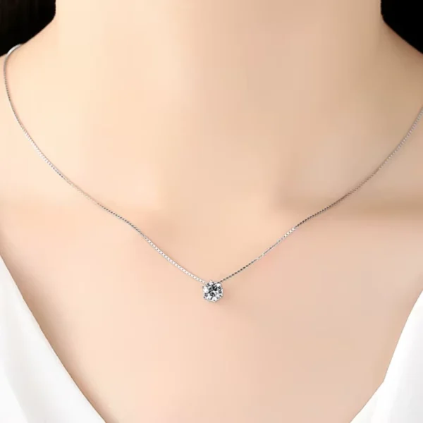 Collar Plata Punto De Luz Circon de 10 mm Modelo Collar Plata Punto De Luz Circon de 10 mm Modelo