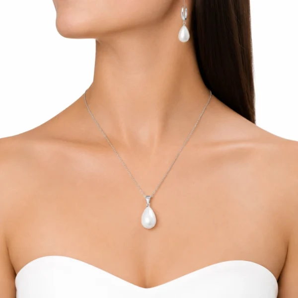 Conjunto Collar y Aros con Perla Gota de Agua Modelo Conjunto Collar y Aros con Perla Gota de Agua Modelo
