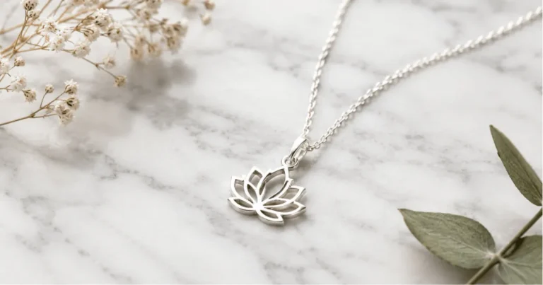 destacada collar flor de loto